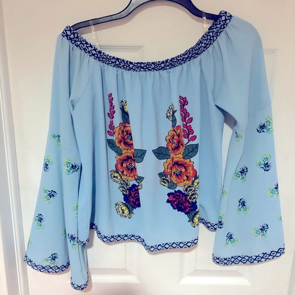 Off shoulder top - Picture 5 of 5